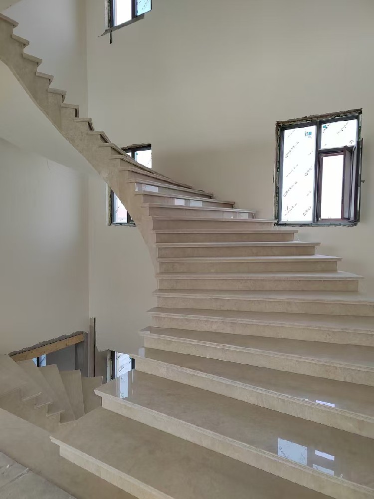 大理石楼梯